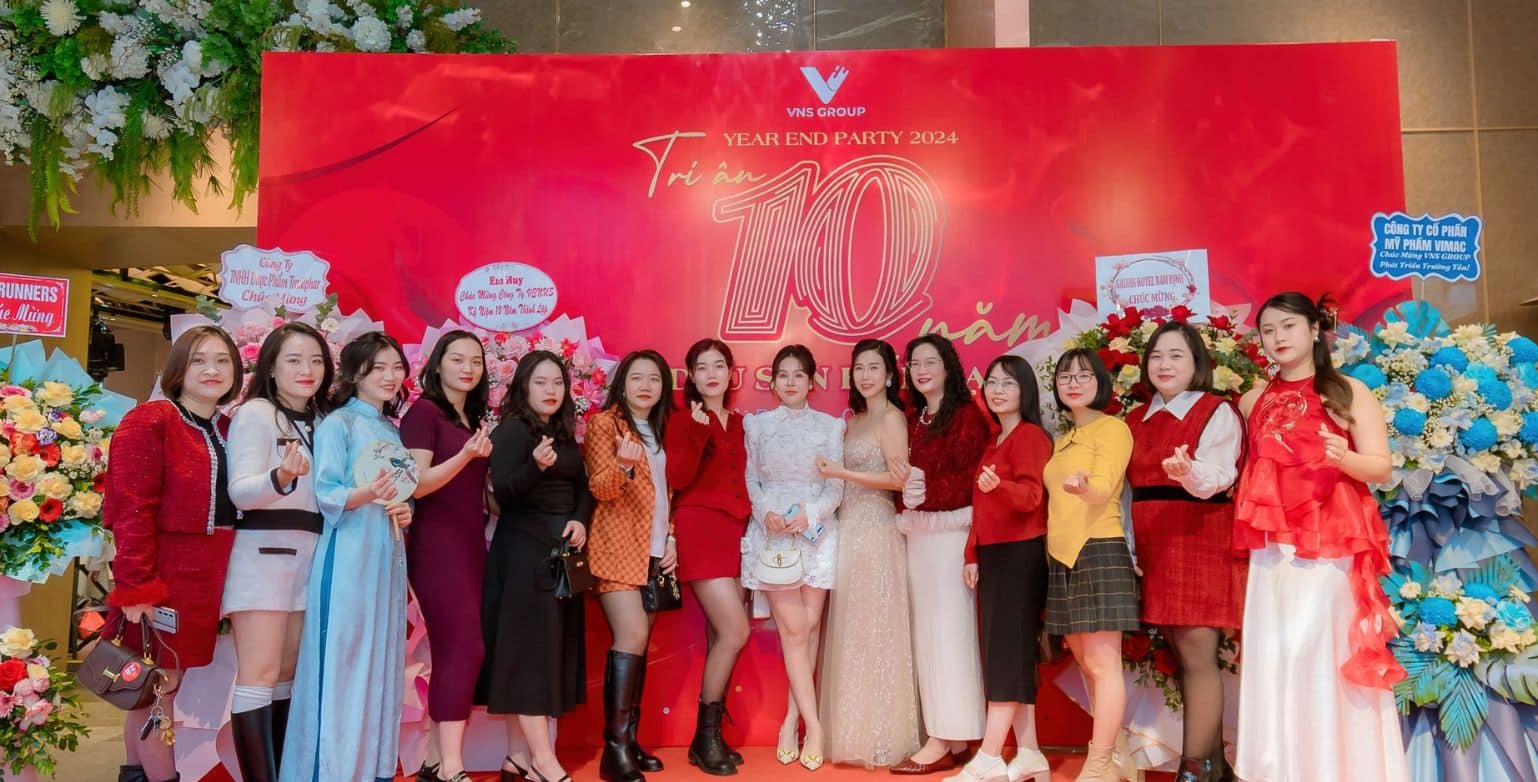 NHÌN LẠI YEAR END PARTY VNS GROUP 2024 – TRI ÂN 10 NĂM – DẤU SON KIẾN TẠO